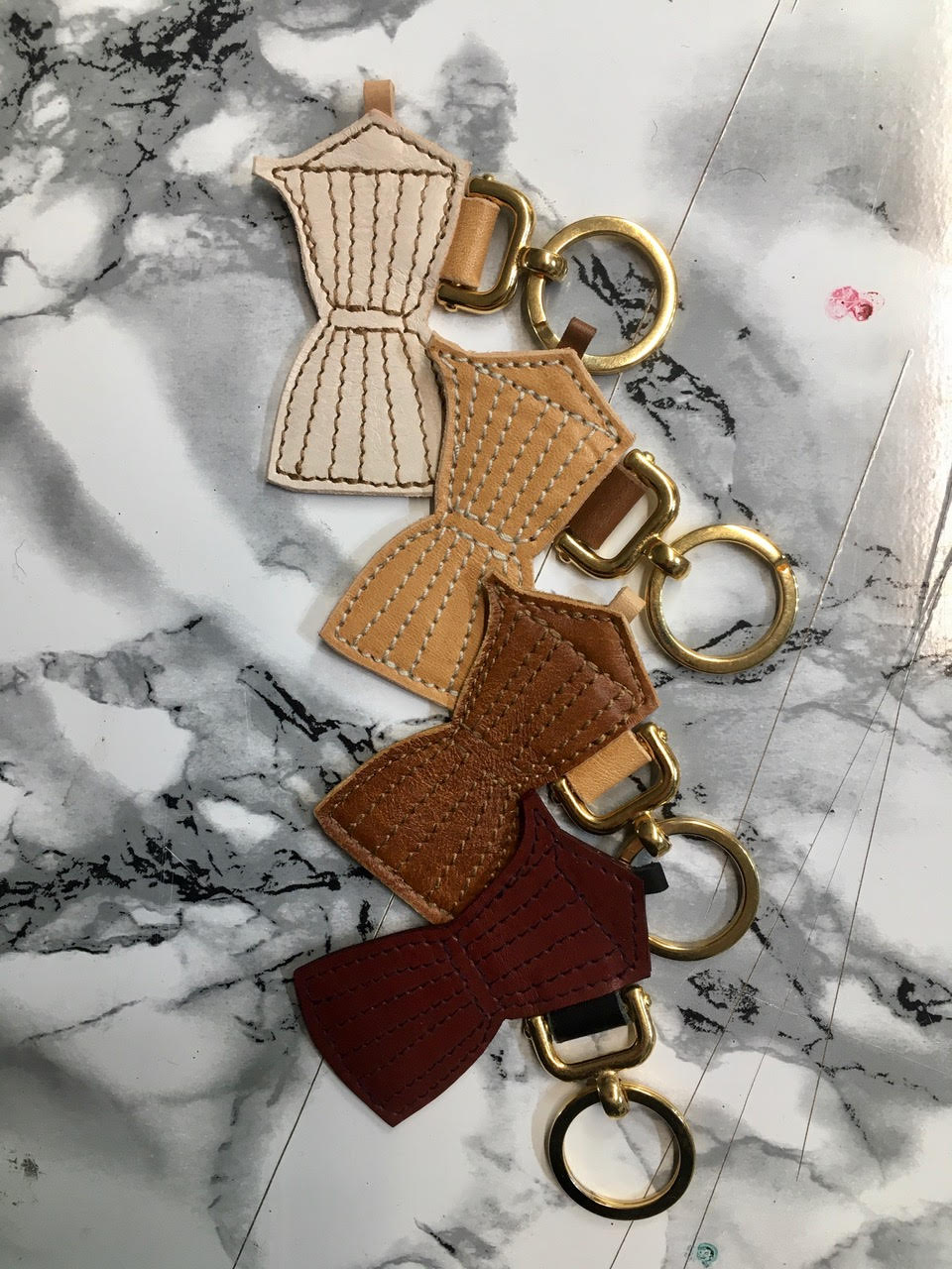 Frau Leman leather Moka keychain